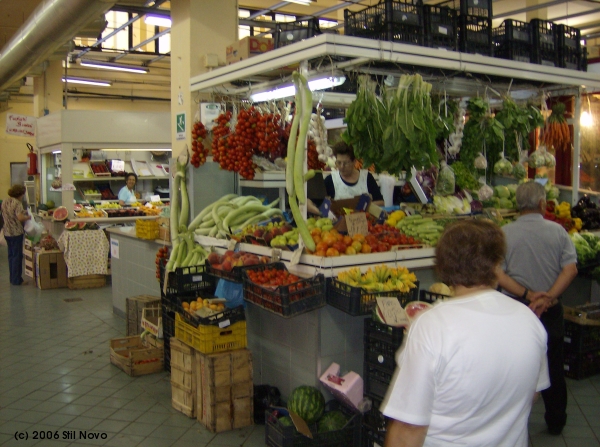 Sardinian food and fresh seafood at Mercato San Benedetto